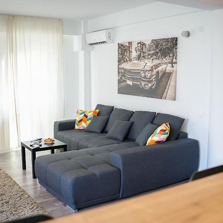 Penthouse With Huge Rooftop & Amazing City View Bucureşti Eksteriør bilde