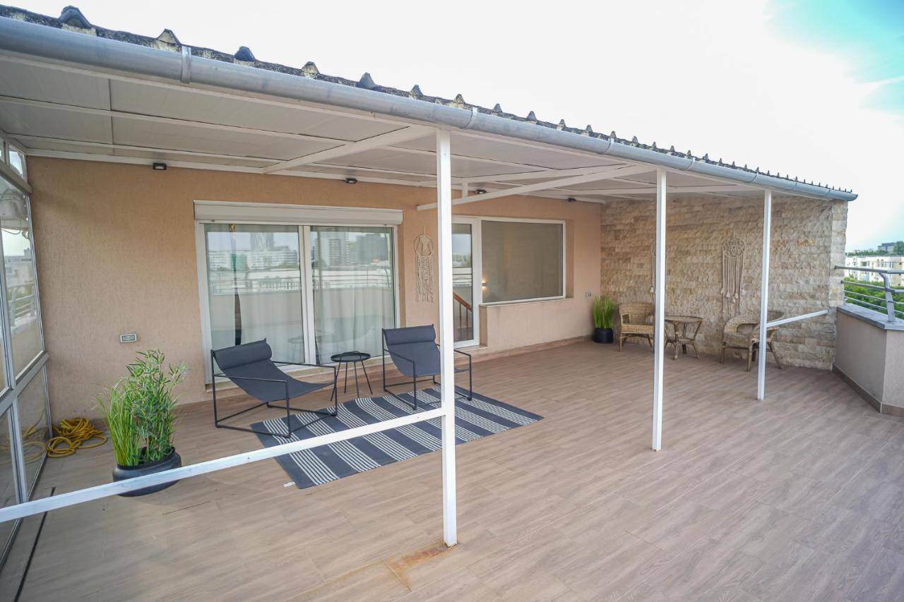 Penthouse With Huge Rooftop & Amazing City View Bucureşti Eksteriør bilde