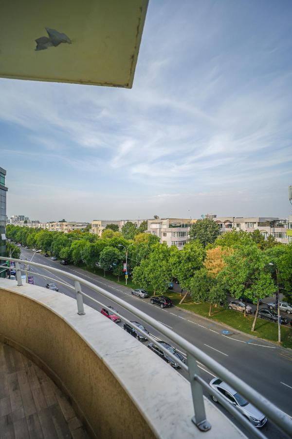 Penthouse With Huge Rooftop & Amazing City View Bucureşti Eksteriør bilde