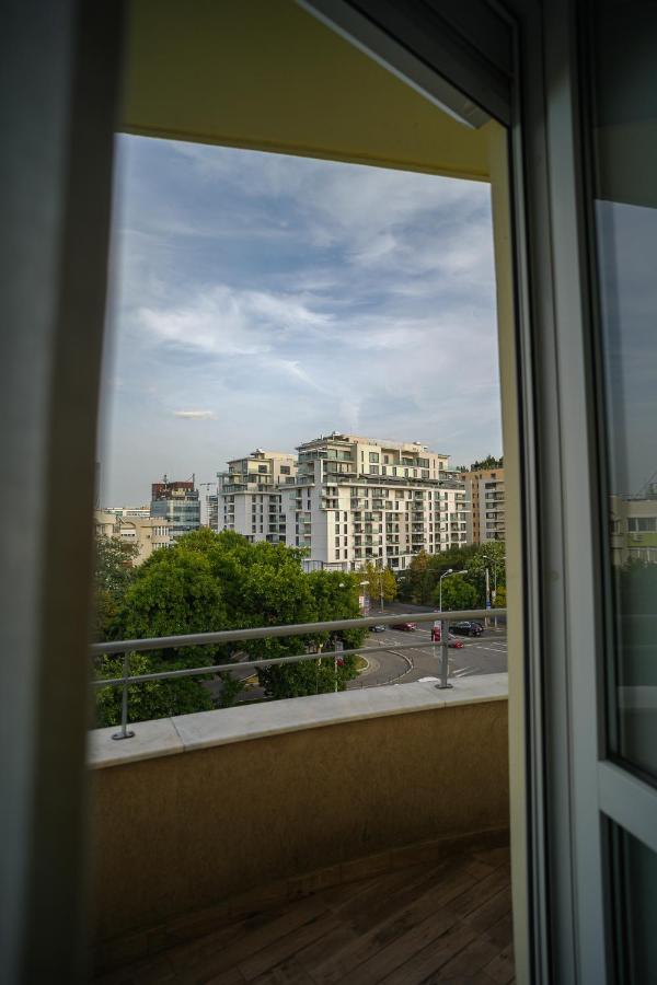 Penthouse With Huge Rooftop & Amazing City View Bucureşti Eksteriør bilde
