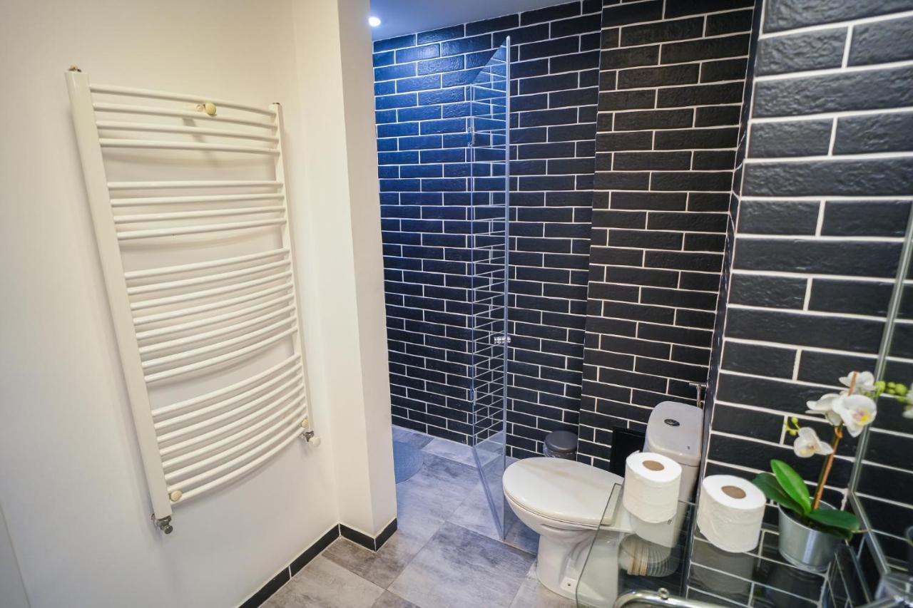 Penthouse With Huge Rooftop & Amazing City View Bucureşti Eksteriør bilde